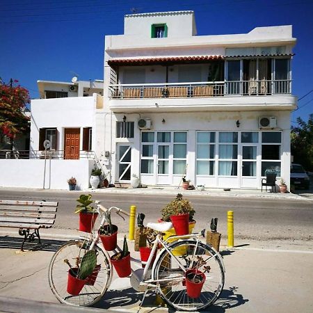 Kikilia'S & Stelio'S Apartments Adamantas  Exterior photo